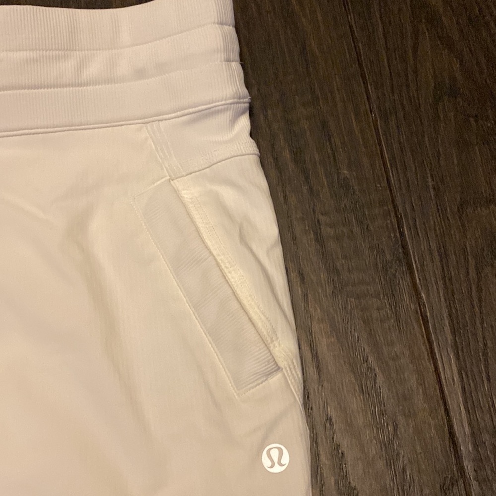 Lululemon pants - Picture 4 of 6